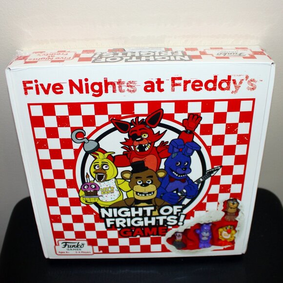 3/$55❤️Funko Five Nights At Freddy's NIGHT OF FRIGHTS! Board Game +4 Minifigures - Picture 3 of 16